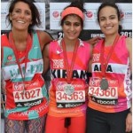 Kiran Gandhi, marathonienne, refusant d’utiliser des protections hygiéniques, en soutien aux 78% de femmes indiennes qui n'auraient pas accès à cette forme d'hygiène intime.